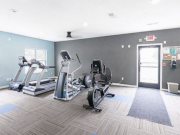 3rd image of 14690 Abbey Ln #14705B04