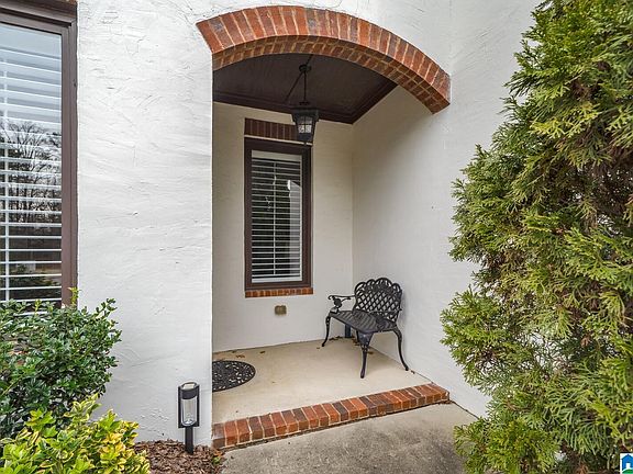 2nd image of 4128 Heritage Pl