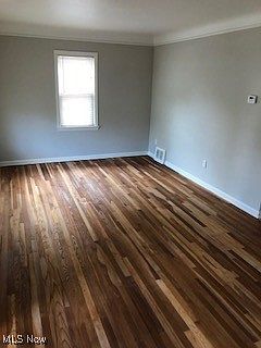 3rd image of 849 E 260th St