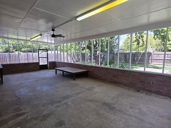 3rd image of 303 Nauert St