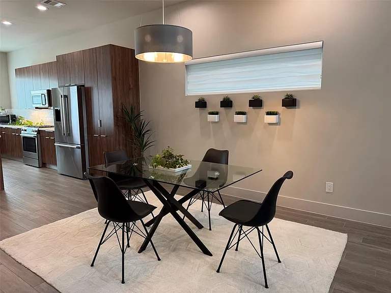6820 Rocinante Ln — Photo 3