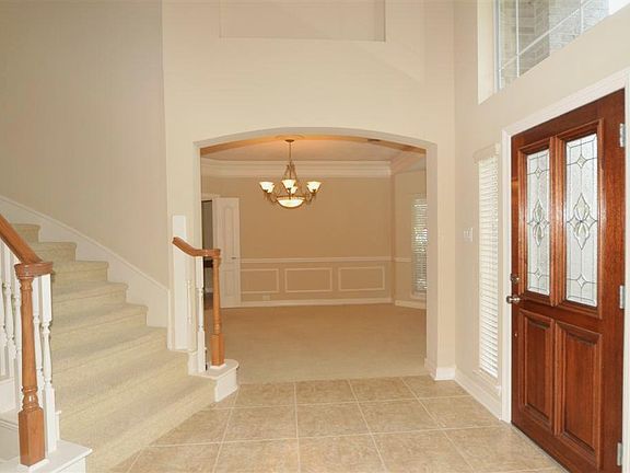 3rd image of 3205 Duchess Park Ln