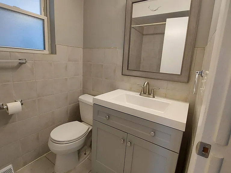 2521 N Luna Ave #1 — Photo 9