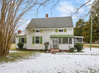 6470 T C Walker Rd, Gloucester, VA 23061