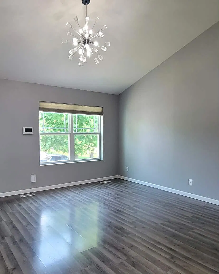 4 bed, 1558 sqft, $2,299 — Photo 3