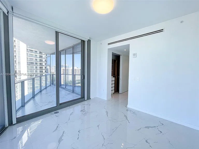 15701 Collins Ave #1205 — Photo 17