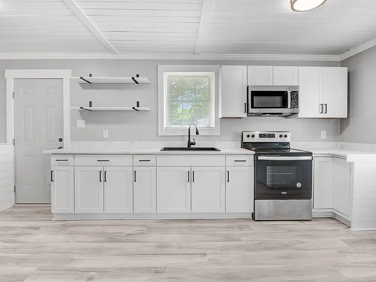 1307 North Dr — Photo 13