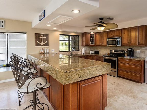 3rd image of 4009 Placid View Dr