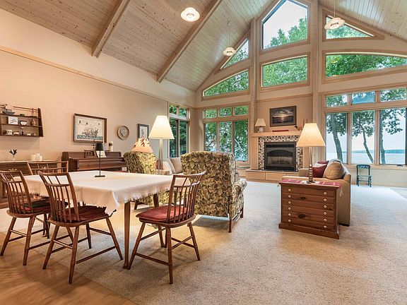 4th image of 23428 Garland Ln