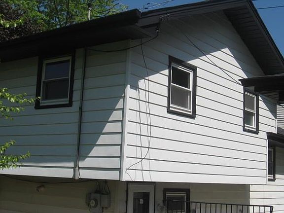 2nd image of 1N657 Evergreen Ave