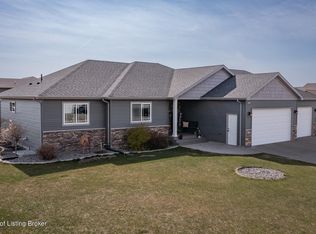 776 Mustang Ave, Dickinson, ND 58601
