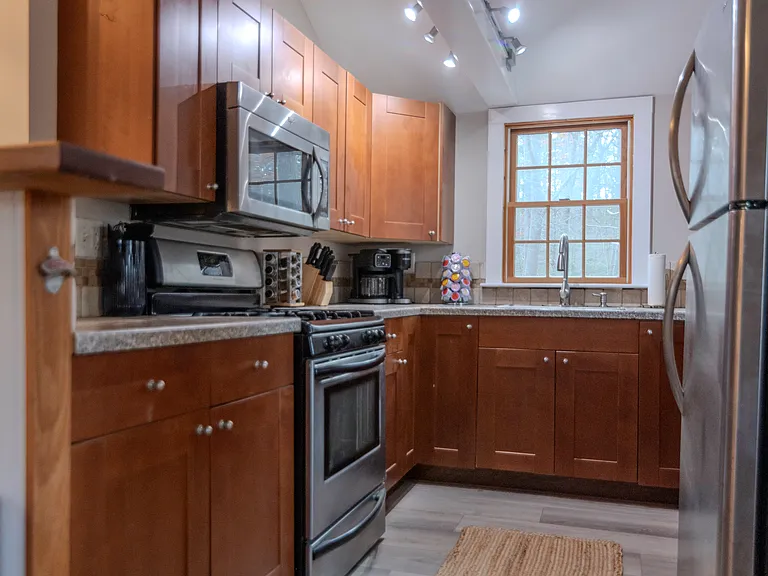 110 Clark Rd — Photo 43
