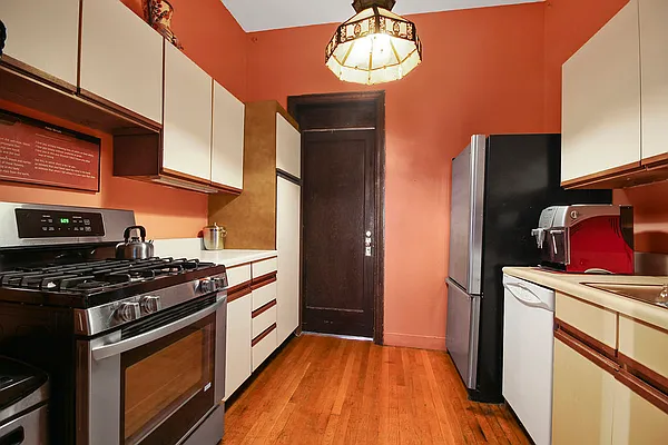 Rented by Corcoran | media 20