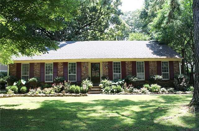 1st image of 2536 Rosehaven St