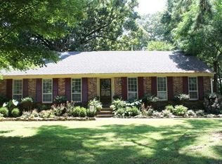 2536 Rosehaven St, Germantown, TN 38138