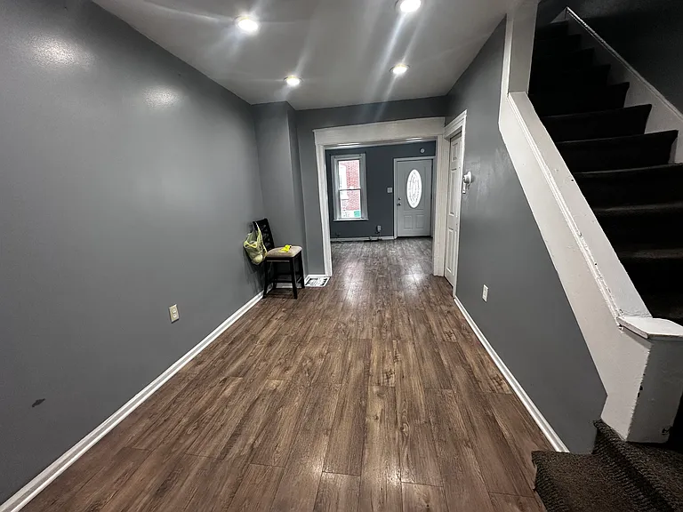 333 N Law St — Photo 4