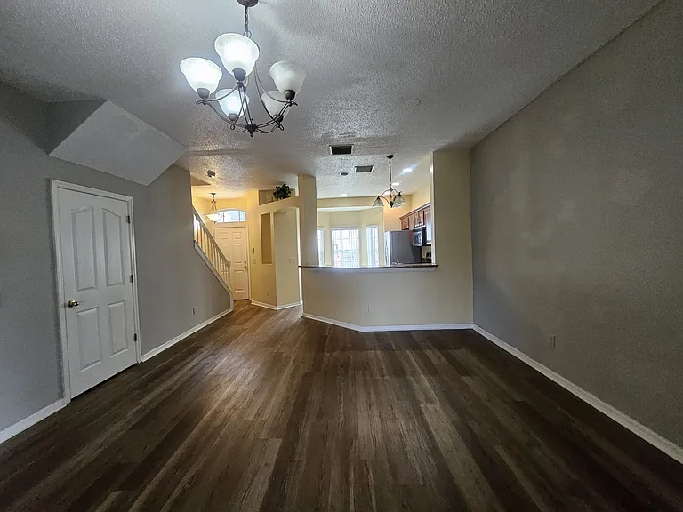 10106 Belleville Pl — Photo 23