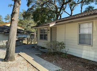 205 Buddy Phelps Dr #207, Niceville, FL 32578