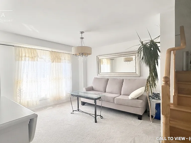 6 Formosa Ave — Photo 1