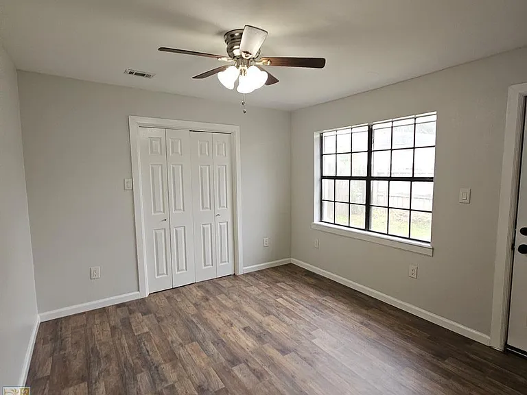 14 Laura Ln — Photo 20