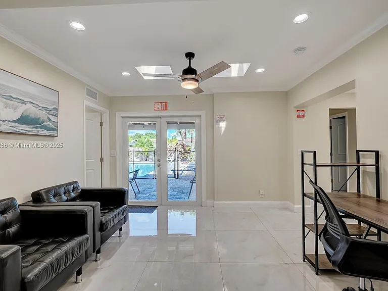 1311 Rodman St — Photo 28