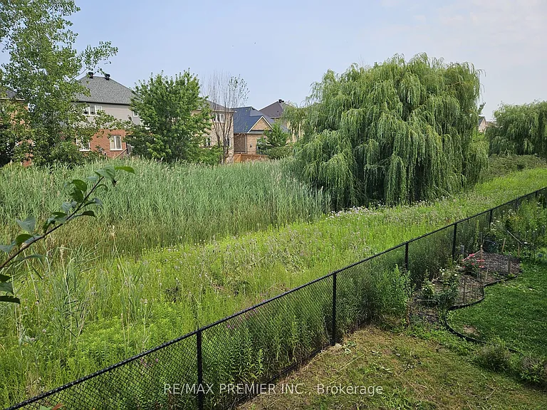 745 Farmstead Dr #12 — Photo 23
