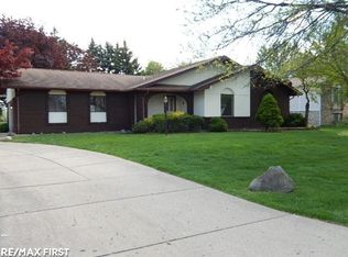 3640 Devonshire St, Sterling Heights, MI 48310