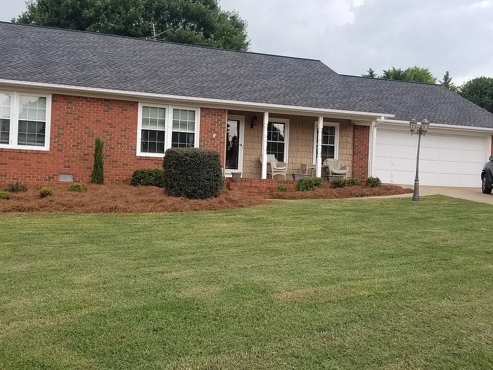 1st image of 226 Tanglewood Ct