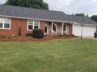 226 Tanglewood Ct, Spartanburg, SC 29303
