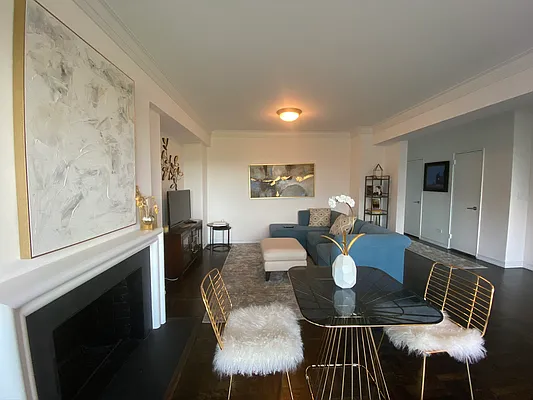 Rented by essential NEW YORK Real Estate | media 10