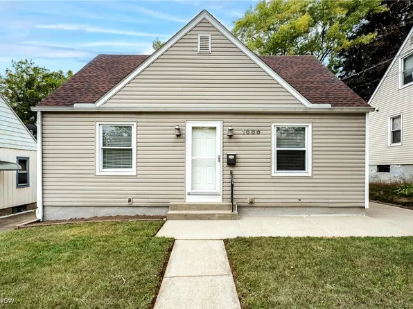 1686 Coventry St, Akron, OH 44301