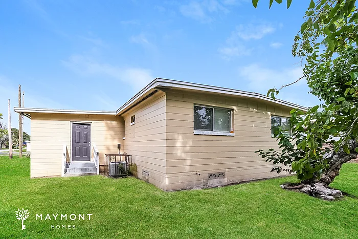 9340 Sibbald Rd — Photo 14