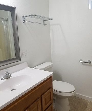 2nd image of 1114 S San Marcos Unit 2