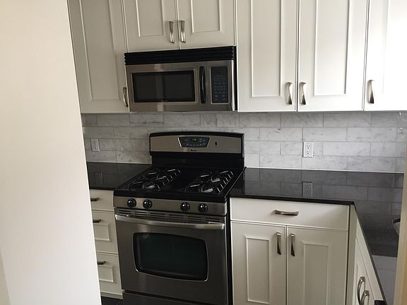 2nd image of 402 Vidal Dr