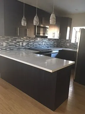 2750 Carnation Ln #4 — Photo 4