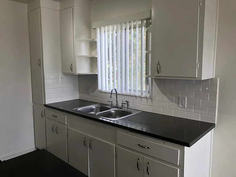 4641 W Slauson Ave #4C — Photo 4