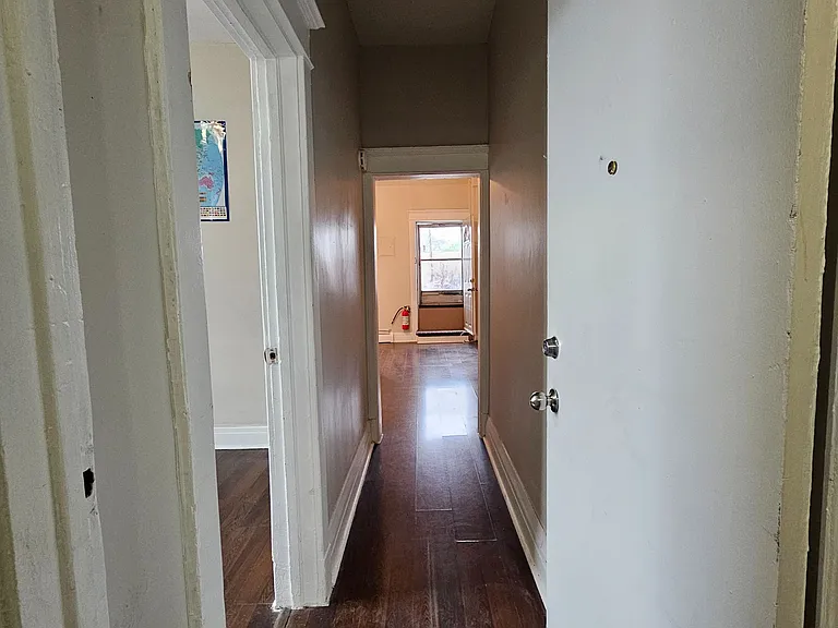 733 Pape Ave #A — Photo 21