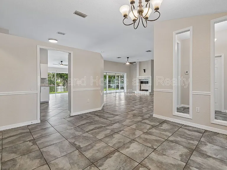 95 Woodside Dr — Photo 11