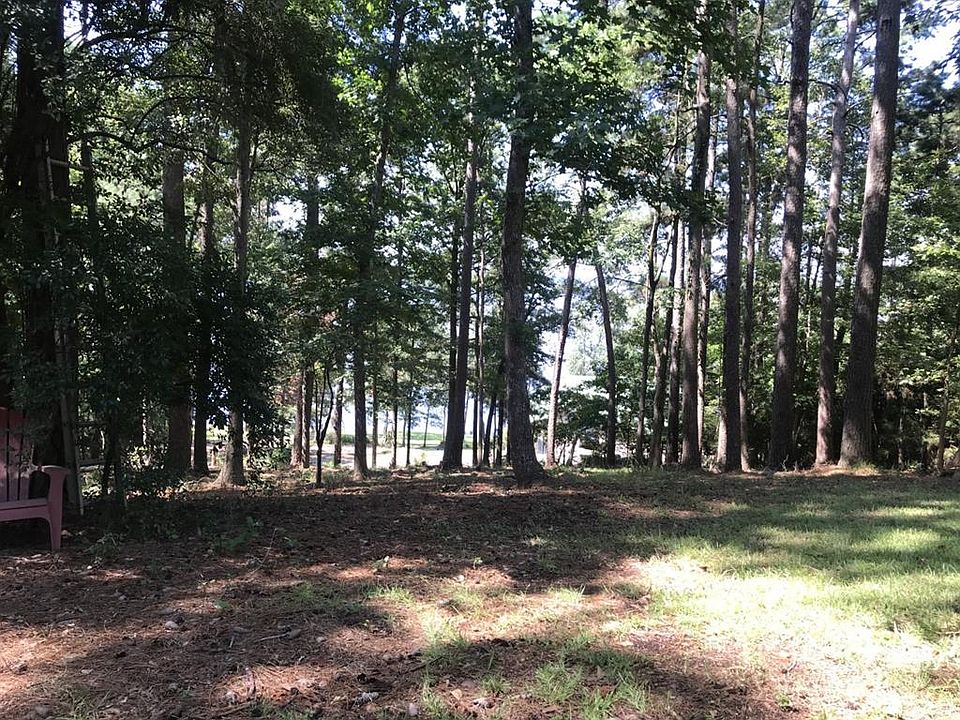 1st image of 115 Leisure Ln