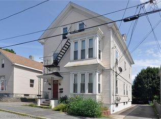 9 Flora St, Providence, RI 02904