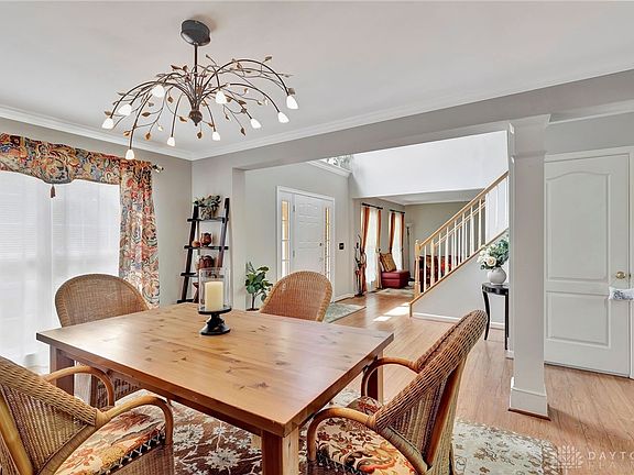 5th image of 124 Silver Fox Ct