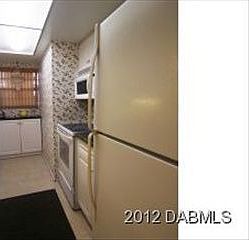 3rd image of 118 S Halifax Ave APT 102