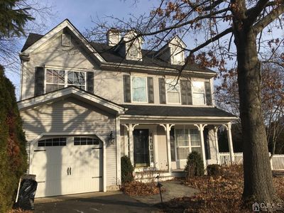 2 Fordham Ct, Kendall Park, NJ, 08824
