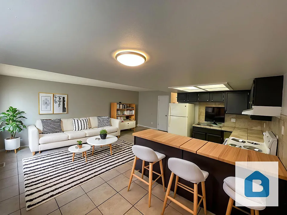 918-922 Teal Ct.