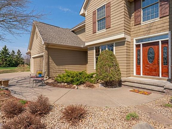 2nd image of 3837 Kentwood Ln
