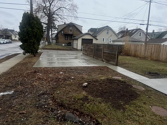 3rd image of 3171 South 9th STREET