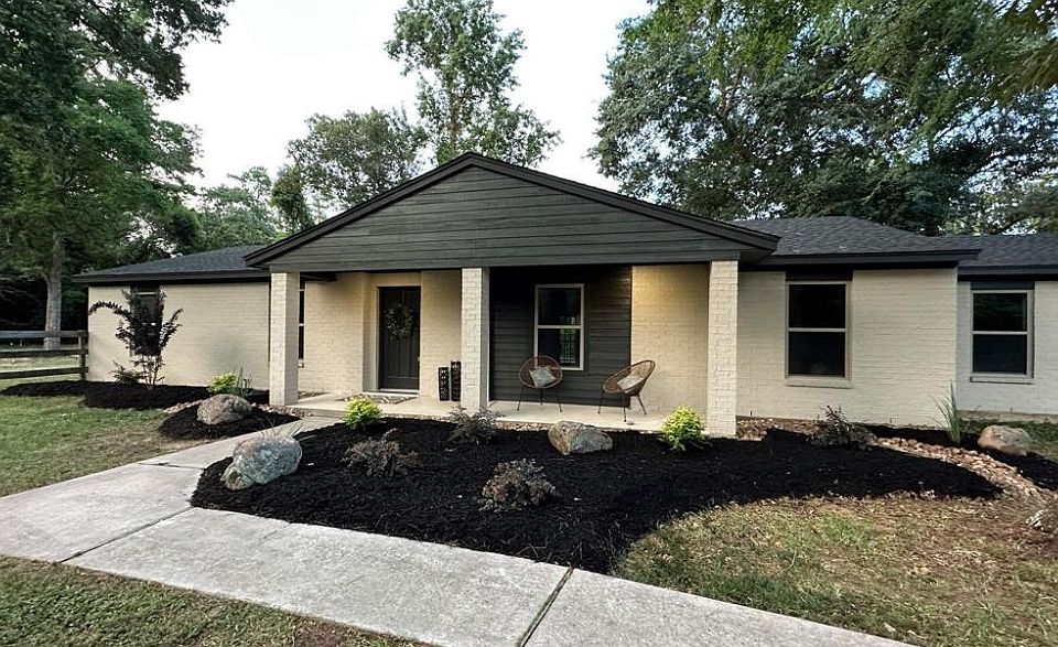 1st image of 19563 Loafers Ln