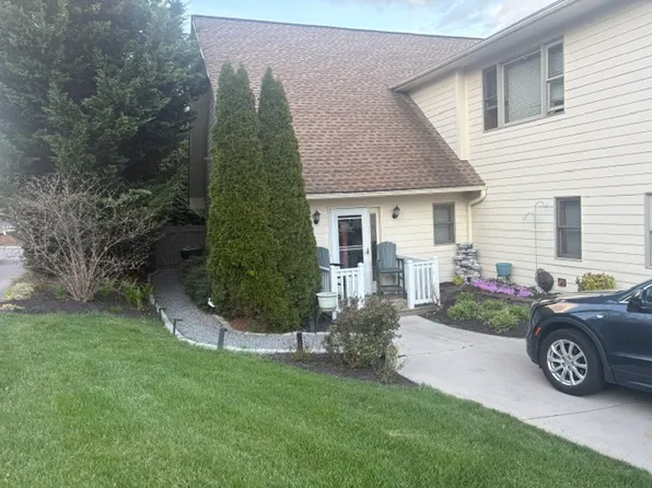 7 Bage St #7, Waynesville, NC 28786