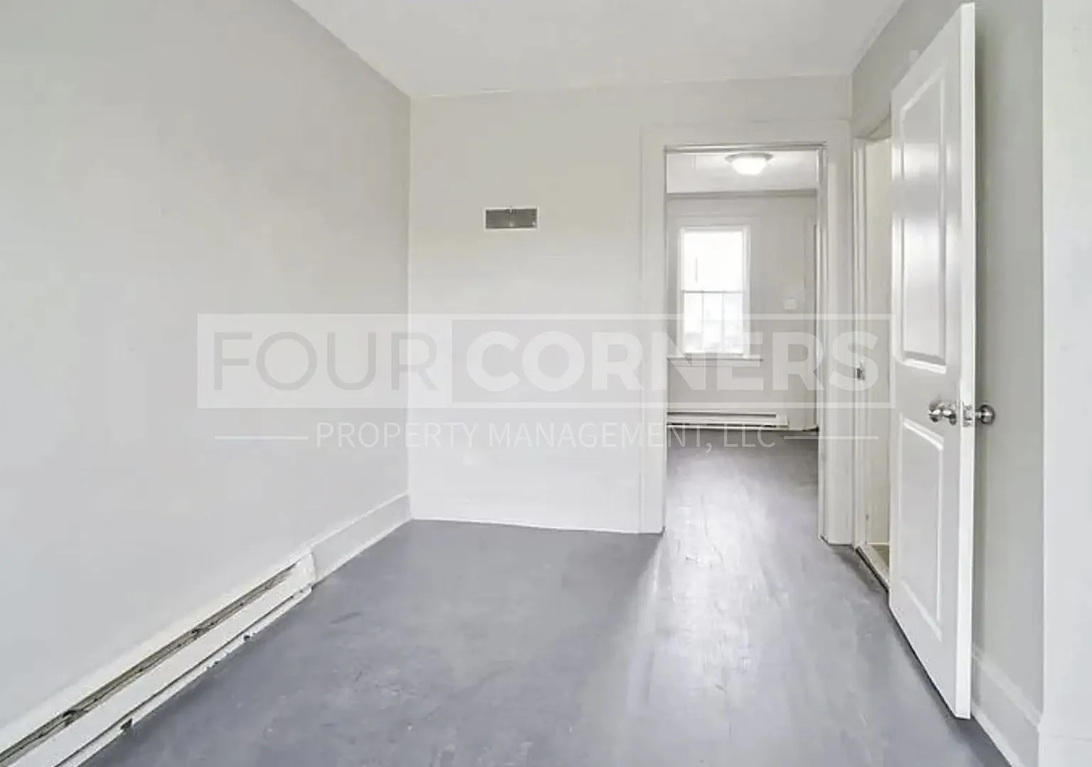 1007 South Main Street — Photo 2