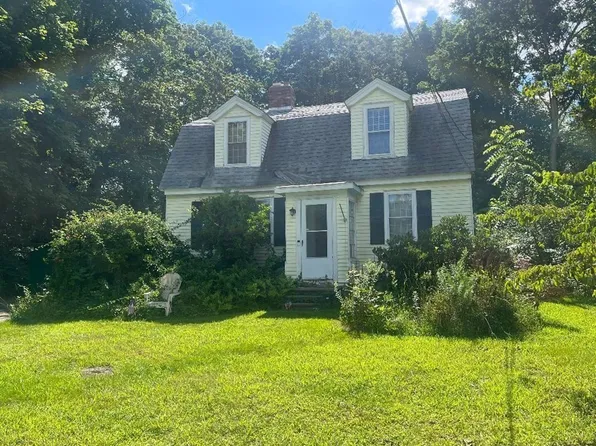 25 Johnson St, Taunton, MA 02780
